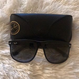 Ray-Ban Black Sunglasses